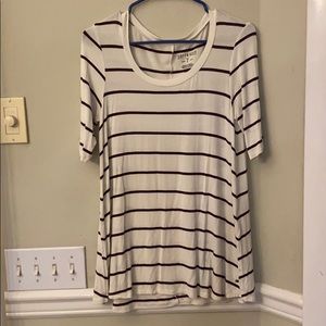 Maroon and white long shirt